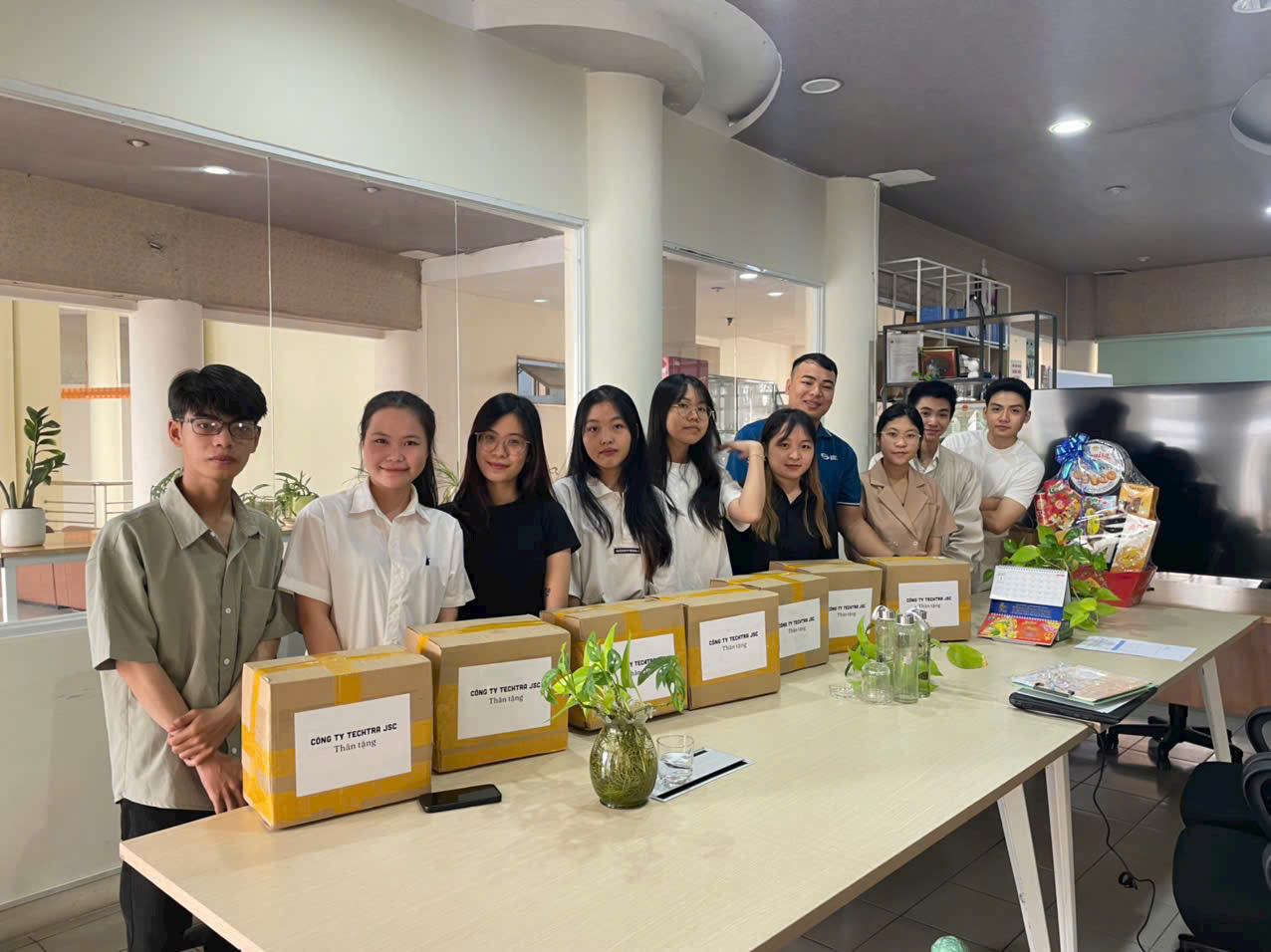 Sinh viên ngành Marketing Thương Mại thực tập và được trở thành nhân viên chính thức tại Công ty Techtra JSC